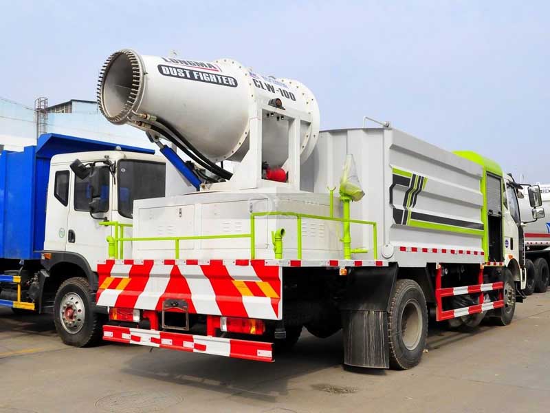 國(guó)六解放多功能抑塵車(chē)