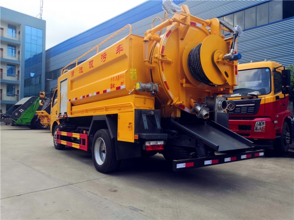 國(guó)六東風(fēng)大多利卡清洗吸污車(chē) 國(guó)六東風(fēng)大多利卡清洗吸污車(chē)