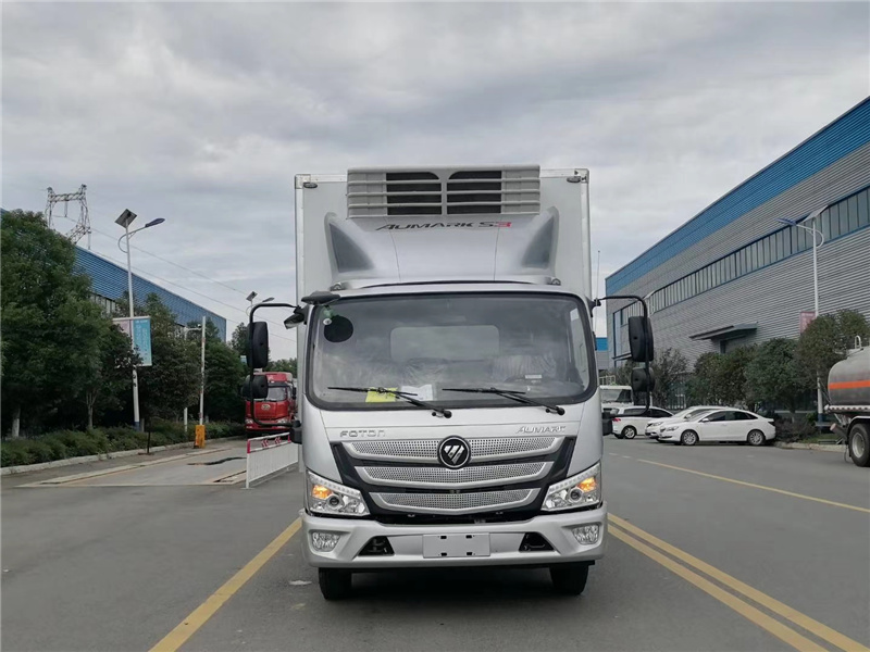 國(guó)六福田歐馬可S1寬體冷藏車156馬力