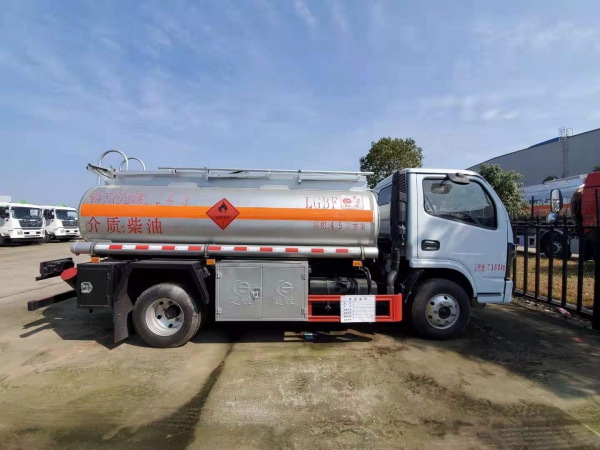 5方國六東風(fēng)多利卡加油車 5方國六東風(fēng)多利卡加油車